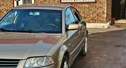 Volkswagen Passat 2003 года за 2 350 000 тг. в Караганда – фото 3