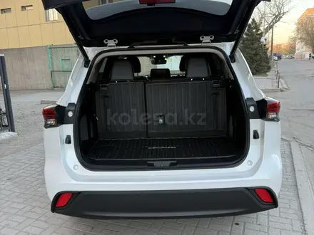 Toyota Highlander 2023 года за 23 550 000 тг. в Семей – фото 9