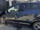 Volkswagen Golf Plus 2011 года за 3 500 000 тг. в Семей – фото 2