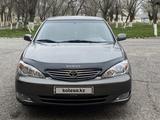 Toyota Camry 2004 года за 5 500 000 тг. в Каратау – фото 3