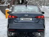 Hyundai Accent 2023 годаfor8 700 000 тг. в Алматы – фото 4