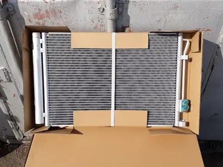 Радиатор кондиционера Hyundai Solaris за 28 000 тг. в Караганда