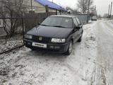 Volkswagen Passat 1994 годаfor1 700 000 тг. в Уральск