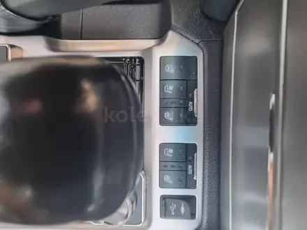 Toyota Land Cruiser 2017 года за 36 000 000 тг. в Астана – фото 16