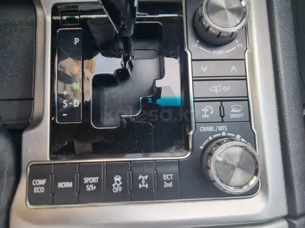 Toyota Land Cruiser 2017 года за 36 000 000 тг. в Астана – фото 22