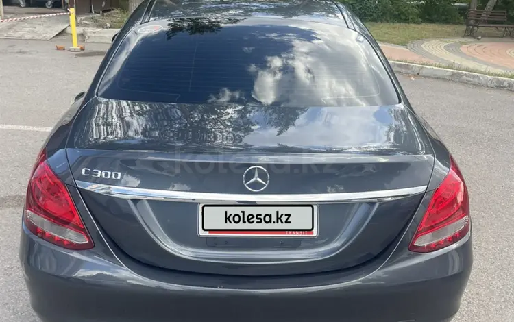 Mercedes-Benz C 200 2016 годаfor9 000 000 тг. в Караганда