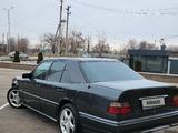 Mercedes-Benz E 320 1989 года за 2 500 000 тг. в Алматы – фото 4