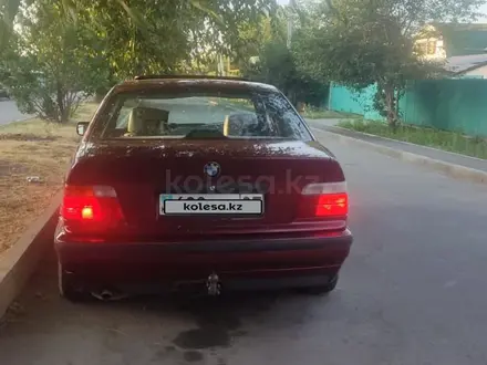 BMW 318 1998 года за 1 450 000 тг. в Алматы – фото 2