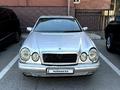 Mercedes-Benz E 230 1998 годаүшін2 000 000 тг. в Атырау