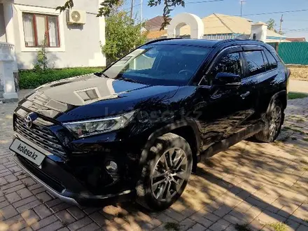 Toyota RAV4 2020 года за 15 000 000 тг. в Атырау – фото 7