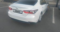 Toyota Camry 2022 года за 12 500 000 тг. в Астана – фото 3