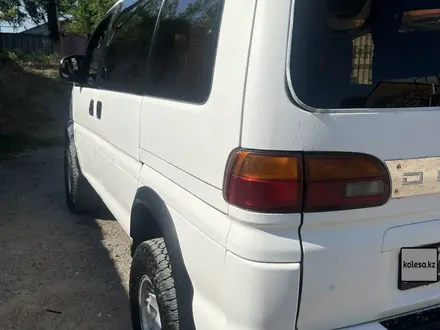 Mitsubishi Delica 1995 годаүшін4 000 000 тг. в Алматы – фото 8