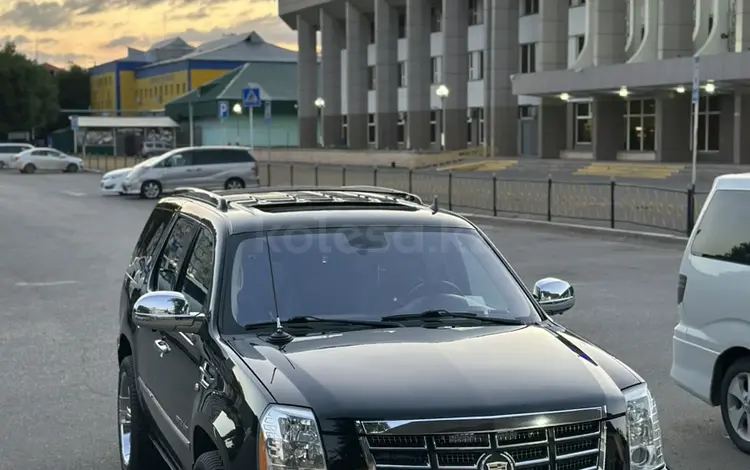 Cadillac Escalade 2010 года за 11 000 000 тг. в Уральск