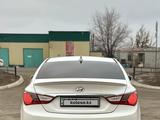 Hyundai Sonata 2011 года за 5 000 000 тг. в Уральск – фото 3