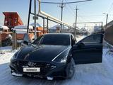 Hyundai Sonata 2021 года за 12 800 000 тг. в Алматы – фото 3