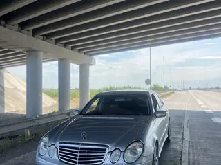 Mercedes-Benz E 500