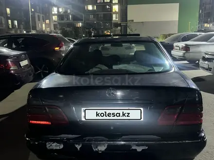 Mercedes-Benz E 320 2001 года за 2 400 000 тг. в Алматы – фото 9