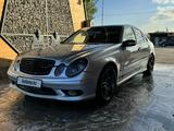 Mercedes-Benz E 500 2004 годаfor5 500 000 тг. в Алматы – фото 3