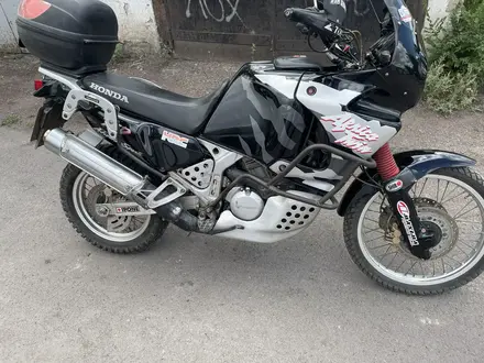 Honda  xrv 750 1998 года за 3 000 000 тг. в Караганда