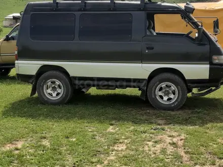 Mitsubishi Delica 1995 года за 2 800 000 тг. в Алматы – фото 4