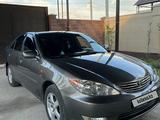 Toyota Camry 2005 годаfor5 400 000 тг. в Тараз – фото 2