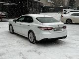 Toyota Camry 2018 годаfor14 000 000 тг. в Алматы – фото 5