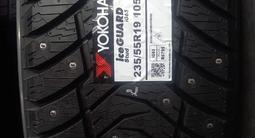 Новые шипованные шины Yokohama 235/55 R19 за 430 000 тг. в Астана