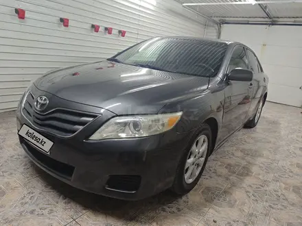 Toyota Camry 2010 года за 4 600 000 тг. в Жанаозен – фото 2