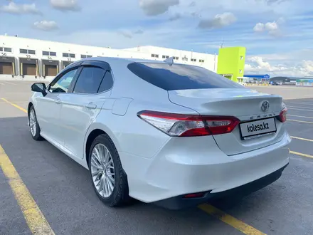 Toyota Camry 2019 года за 14 500 000 тг. в Тараз – фото 3