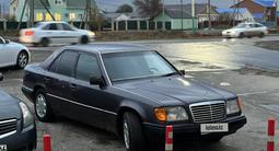 Mercedes-Benz E 220 1993 годаfor1 900 000 тг. в Атырау – фото 3