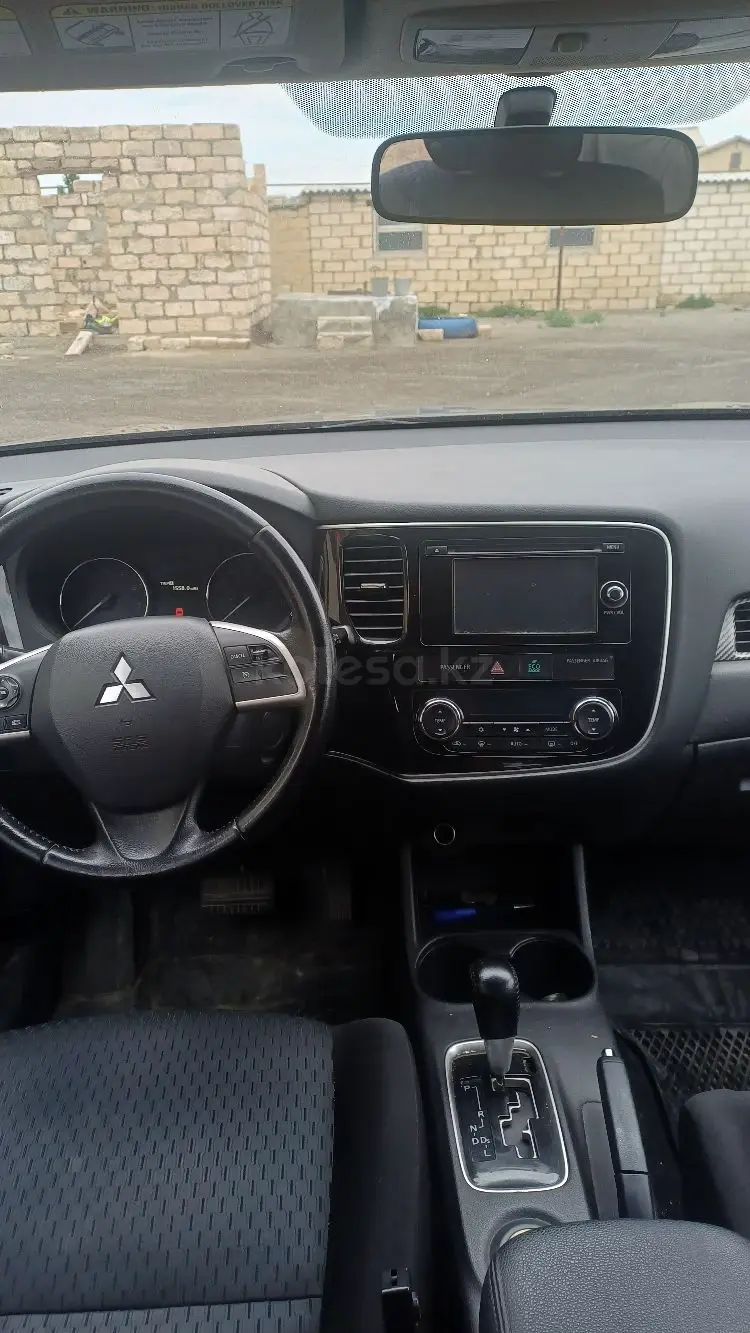 Mitsubishi Outlander, 2013