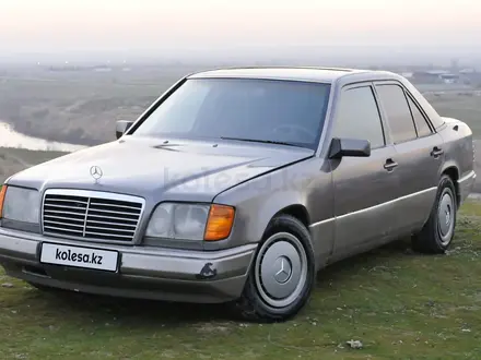 Mercedes-Benz E 230 1993 года за 1 500 000 тг. в Абай (Келесский р-н) – фото 6