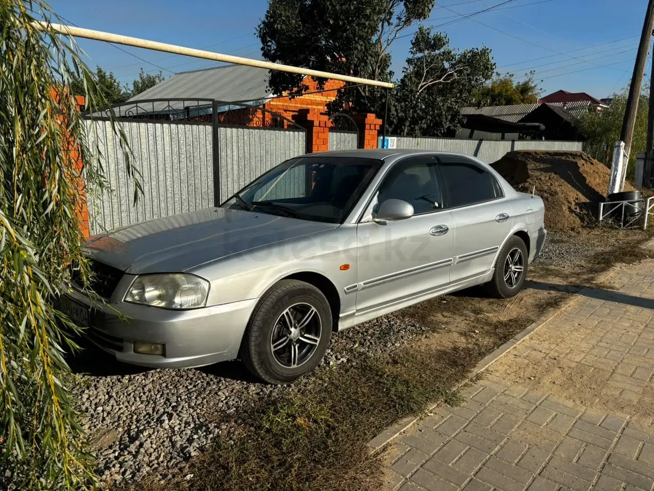 Kia Magentis, 2001