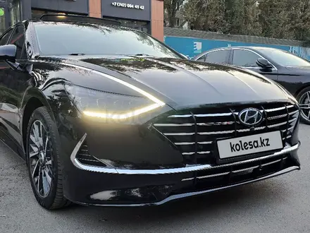 Hyundai Sonata 2021 года за 13 500 000 тг. в Алматы