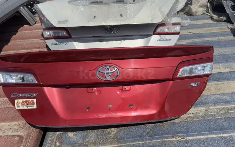 Крышка багажника Камри 50 Америка за 100 000 тг. в Алматы