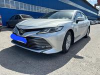 Toyota Camry 2019 года за 13 000 000 тг. в Шымкент