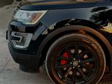 Ford Explorer 2015 года за 10 800 000 тг. в Туркестан – фото 4