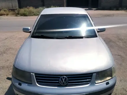 Volkswagen Passat 1998 года за 1 750 000 тг. в Алматы – фото 2