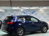 Hyundai Santa Fe 2017 года за 11 800 000 тг. в Астана – фото 2