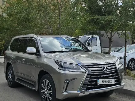 Lexus LX 570 2018 года за 45 000 000 тг. в Астана – фото 3