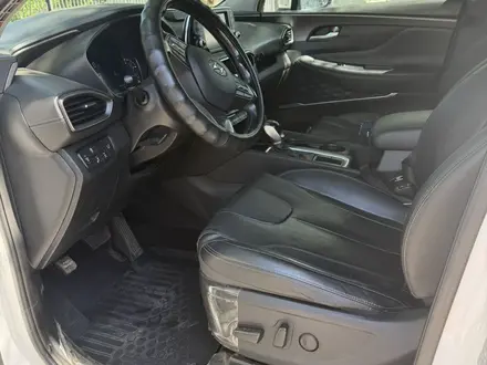 Hyundai Santa Fe 2020 года за 12 500 000 тг. в Алматы – фото 10