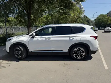 Hyundai Santa Fe 2020 года за 12 500 000 тг. в Алматы – фото 2