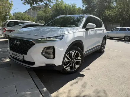 Hyundai Santa Fe 2020 года за 12 500 000 тг. в Алматы