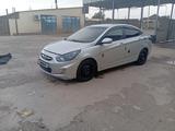 Hyundai Solaris 2013 года за 3 500 000 тг. в Шымкент – фото 3