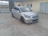 Hyundai Solaris 2013 года за 3 500 000 тг. в Шымкент – фото 4