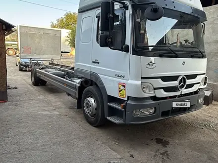 Mercedes-Benz  Atego 1997 года за 18 000 000 тг. в Алматы