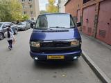 Volkswagen Transporter 2003 года за 3 700 000 тг. в Астана – фото 2