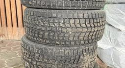 Зимние шины Dunlop, в отличном состоянии. за 100 000 тг. в Алматы