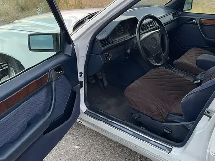 Mercedes-Benz E 280 1993 года за 1 600 000 тг. в Тараз – фото 6