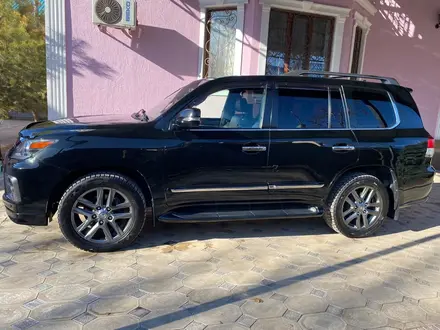 Lexus LX 570 2014 года за 28 500 000 тг. в Алматы – фото 2